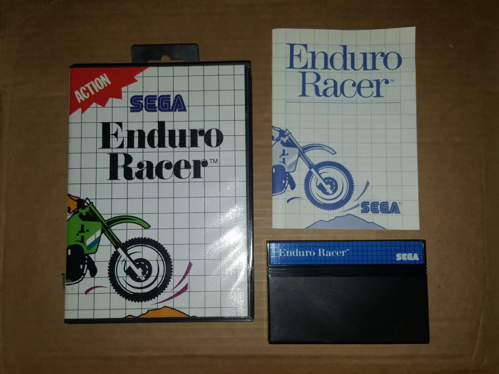 Capa de Enduro Racer